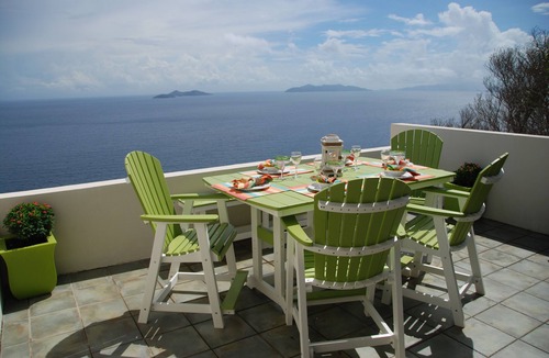 Rosendal Condo | Quiet & Comfortable 2 Bedroom Condo with Beautiful Panoramic Down Island Views