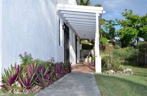 Rosendal Apartment | Quiet Cozy Island Mountain Getaway