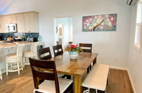 Flag Hill House | Recently Built! - 3 Bed/3 Bath House with Amazing View & Large Private Deck