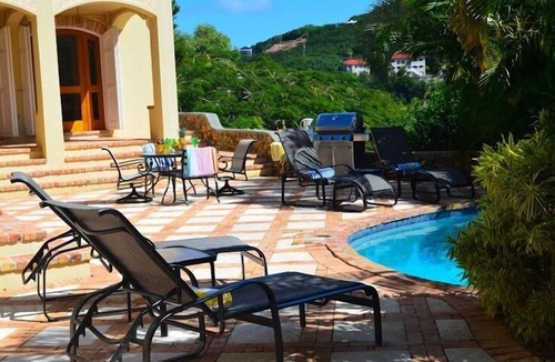 Estate Chocolate Hole and Great Cruz Bay Villa | Reefside Villa: Full AC! Pool! Private sandy beach!