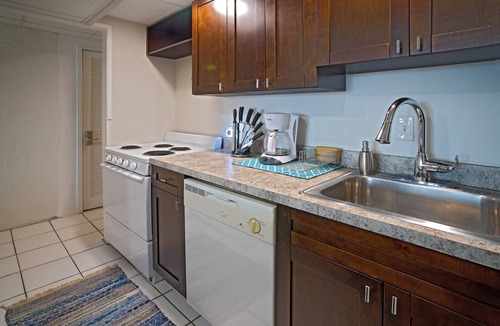 Bolongo Bay Condo | Regatta’s Island Time Getaway