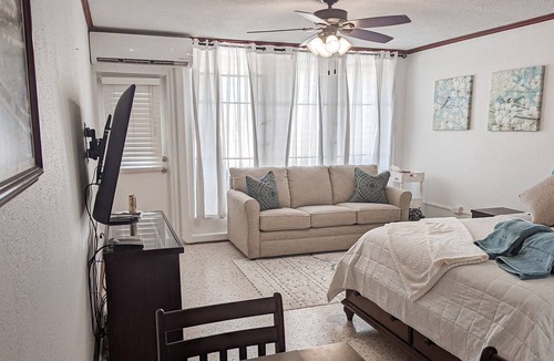 Orange Grove Condo | Renovated Condo in Private Gated Community of Long Reef Condominiums