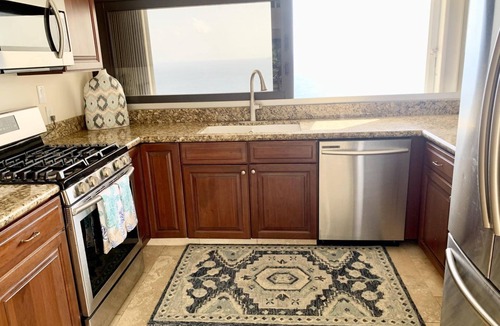 Estate Lovenlund Condo | Salt Water Cure! Where Waves Wash Your Worries Away!