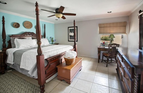 Red Hook House | Sandy Feet Retreat
