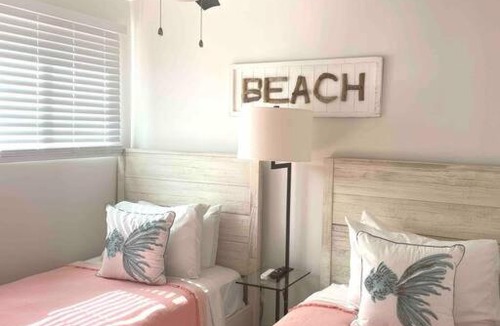 Red Hook Apartment | Sapphire Beach 2 bd Condominium w/washer and dryer