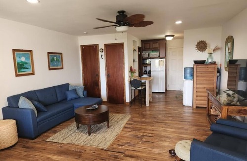 Frydendal Apartment | Sapphire House - GENERATOR ! We are just a short Walk to Sapphire Beach