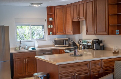 Nazareth Condo | SeaDazzle-beachfront, pool, Jeep