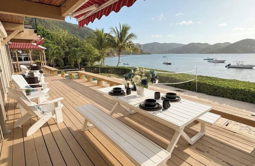 Estate Saint Quaco and Zimmerman Villa | Seaside Breeze — A Stunning Villa with Ocean Views, A/C, Private Pool, & Water Access