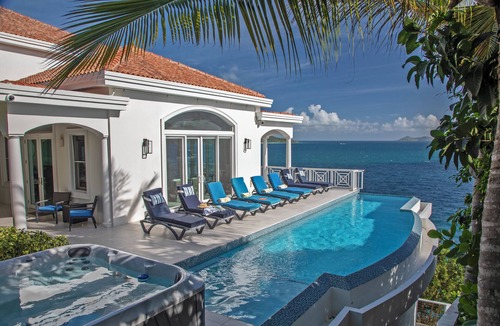 Magens Bay Villa | Seaside Splendor at Villa Como with Jacuzzi & Optional Heated Pool