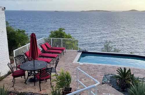Contant Farms House | Secluded Oceanfront Villa with pool and incredible view! Welcome to Paradise!