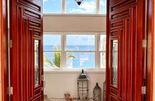 David Point Villa | Secluded Paradise with Stunning Views & Pool