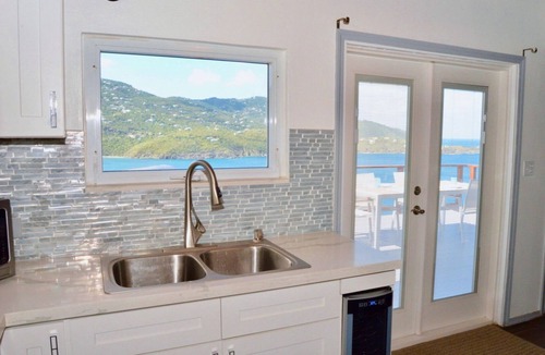 Peterborg Villa | Secluded peterborg Villa-July 4 open! Enjoy sweeping views of Magens bay