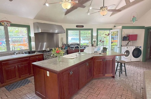 Estate Chocolate Hole and Great Cruz Bay Villa | Serve Up Relaxation: Tennis Villa with Pool, A/C, Tennis/Pickleball court and beautiful views of Great Cruz Bay