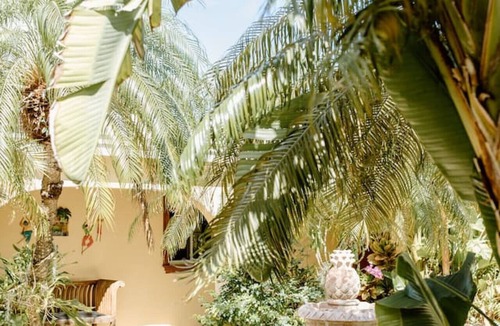 Testman House | Shoys Beach House - 5 bedroom villa on the Beach!