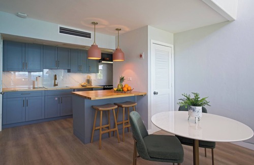 Bolongo Bay House | Skylarkin'