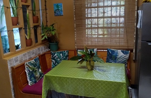Estate Little Princess South House | Smith House & Tropical Garden-Integrating Nature For Relaxation