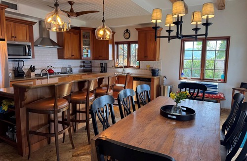 Skytop Villa | Sol Inclination~ spectacular views, renovated outdoor area, updated throughout!