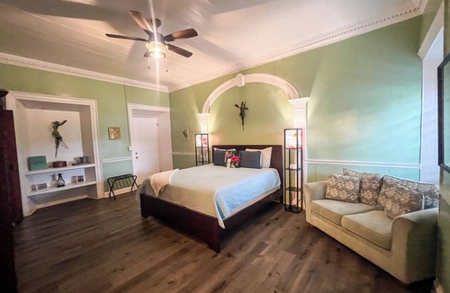 Frederiksted Southeast Hotel | Spacious King Bed 2nd Floor Room