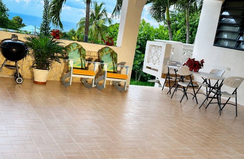 Estate Thomas House | Spacious, quiet & comfortable 4 queen size beds with AC in beautiful St Croix.