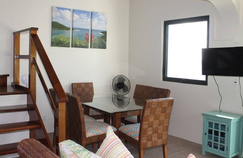 Estate Bethany House | Spectacular 2 BR/2.5 BA Townhome Villa w/Pool and Awesome Ocean Views!