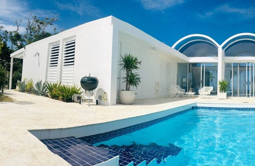 Slob Villa | Spectacular East End Midcentury Modern Villa