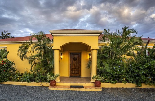 Johnson Bay Villa | Spectacular Moonswept Villa - Great Beyond Belief!