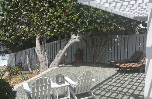 Cane Bay Cottage | St.Croix, USVI- Cane Bay Beach -direct waterfront Cottage!