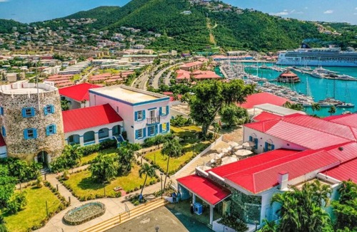 Estate Kings Quarter Apartment | St. Thomas island life! Perfect getaway for 2. Great value. From $369.