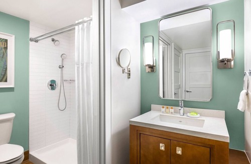 Nazareth Resort | St. Thomas | Romantic Beach Retreat | Pool + Beach