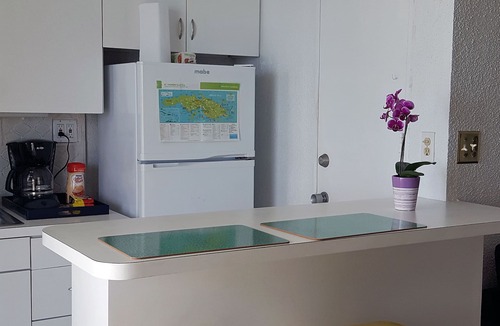 Bolongo Bay Apartment | St.Thomas, USVI, oceanfront studio at Bolongo Bay, Watergate Villas East