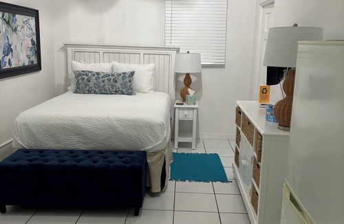 Estate Bakkero Hotel | Standard Room with beach view & balcony