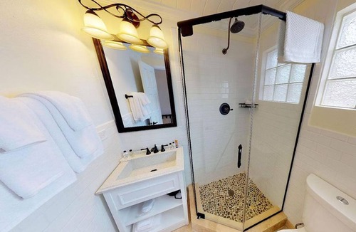 Christiansted Hotel | Stay In History | Classic King Near The Christiansted Waterfront