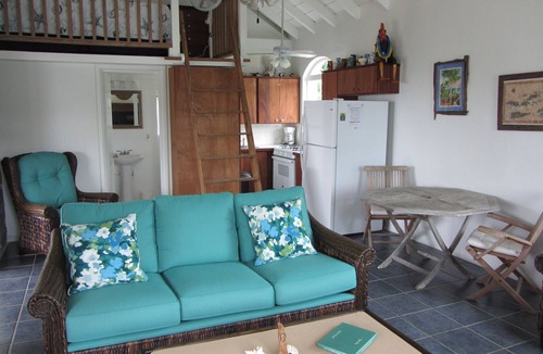 Estate Carolina House | Stone Harbor~ Great Coral Bay Location. Mint condition property, private pool