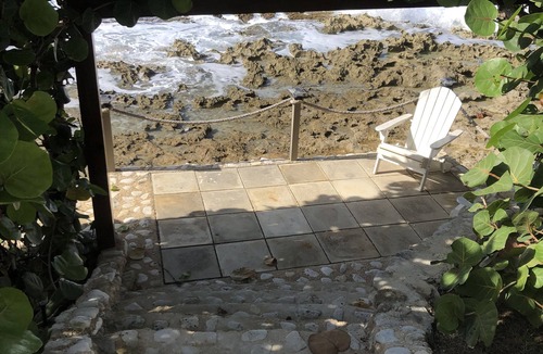 Cane Bay Apartment | Studio directly on the Cane Bay Beach ! Wake up to the sounds of the waves !