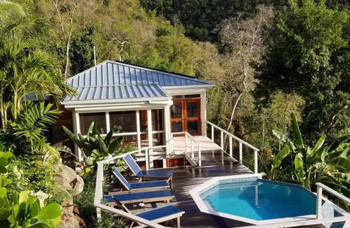 Estate Hawksnest Cottage | Stunning North Shore Honeymoon Cottage
