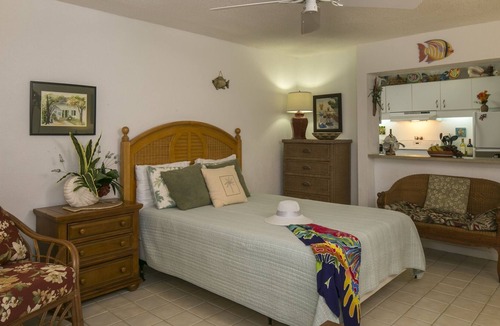 Estate Golden Rock Condo | Sugar Beach...Says It All..(NO PASSPORT REQ'D)