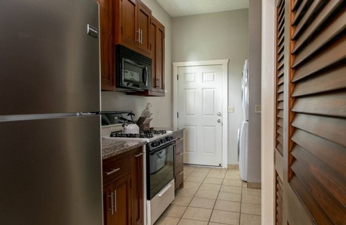 Estate Emmaus House | Sugarview Villa Cottage: Coral Bay, Ocean View