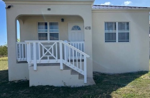 Estate Enfield Green Cottage | Sunny Crucian Retreat