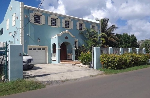 Estate Prosperity West House | Sunset Beach Dreams