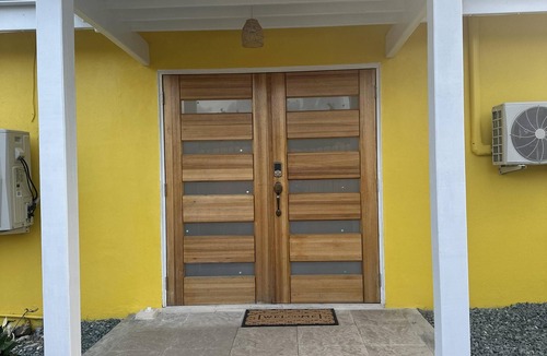 Hannah's Rest Apartment | Sunset Island Sanctuary; sleeps 4!
