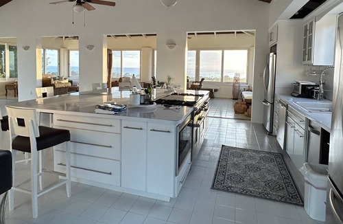 Estate Orange Grove West Villa | Sunset Villa, near beach, perfect for catered weddings & events