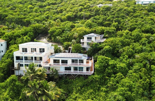 Estate Lovenlund Villa | The Breeze Villa, newest ocean front boutique oasis