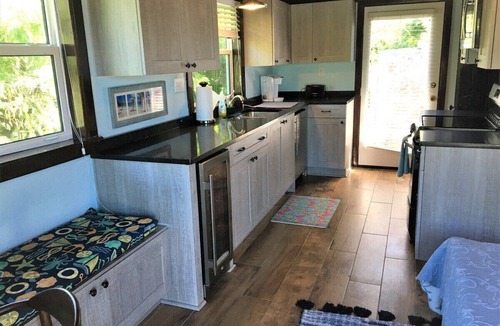 Great Cruz Bay Cottage | The Guest House of Villa Solare