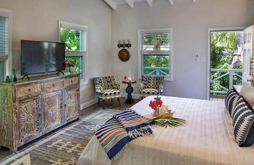 Estate Hull Cottage | The Hideaway-Beachfront Cottage #6