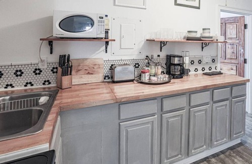 Estate East Street Apartment | The Mary Read - A Pirate’s Serenity