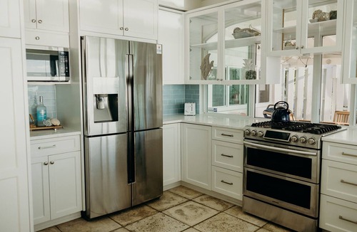 Estate Prosperity West House | The Salty Pier Beach House
