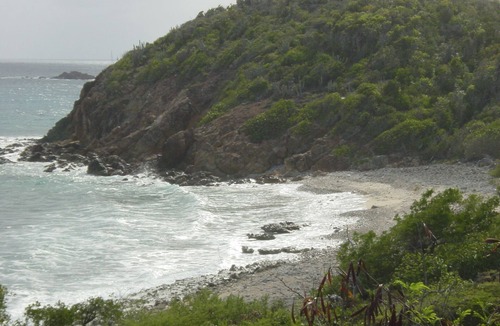 Bolongo Bay Apartment | This condo overlooking the Carribean Sea is perfect for family or group outings.