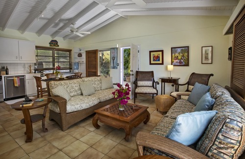 Estate Bonne Resolution Villa | Tranquility awaits, listen to the waves near Hull Bay and Nelteberg Beach