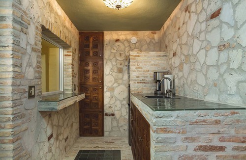 Estate East Street House | Treehouse - The Nest