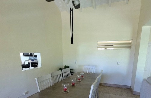 Rosendal House | Tropical Haven minutes away from Magen's Bay Beach